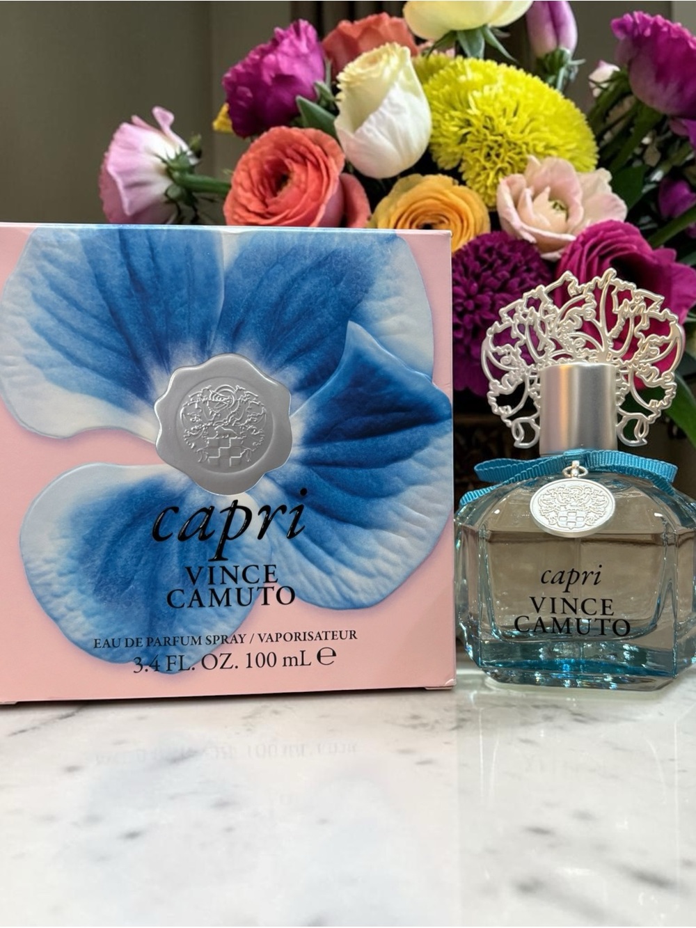 Vince Camuto Capri Eau de Parfum – Light Blue & Silver Accents